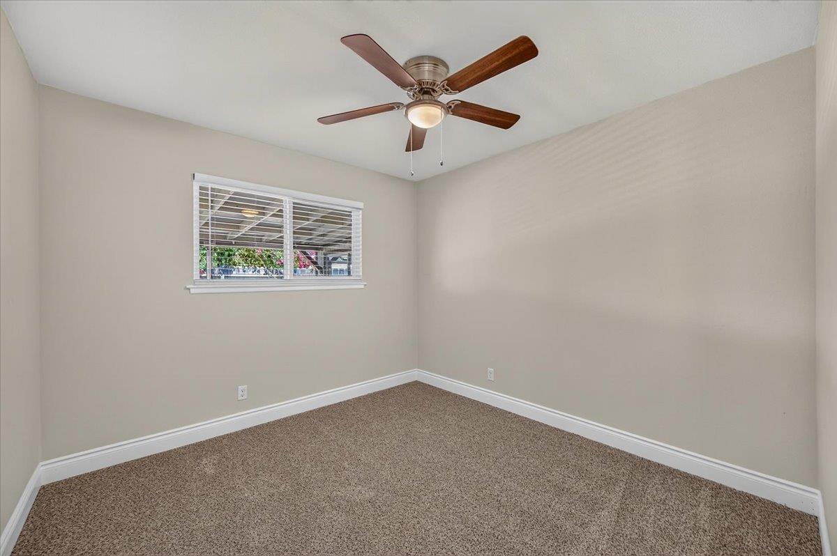957 W Pico, Clovis, CA 93612