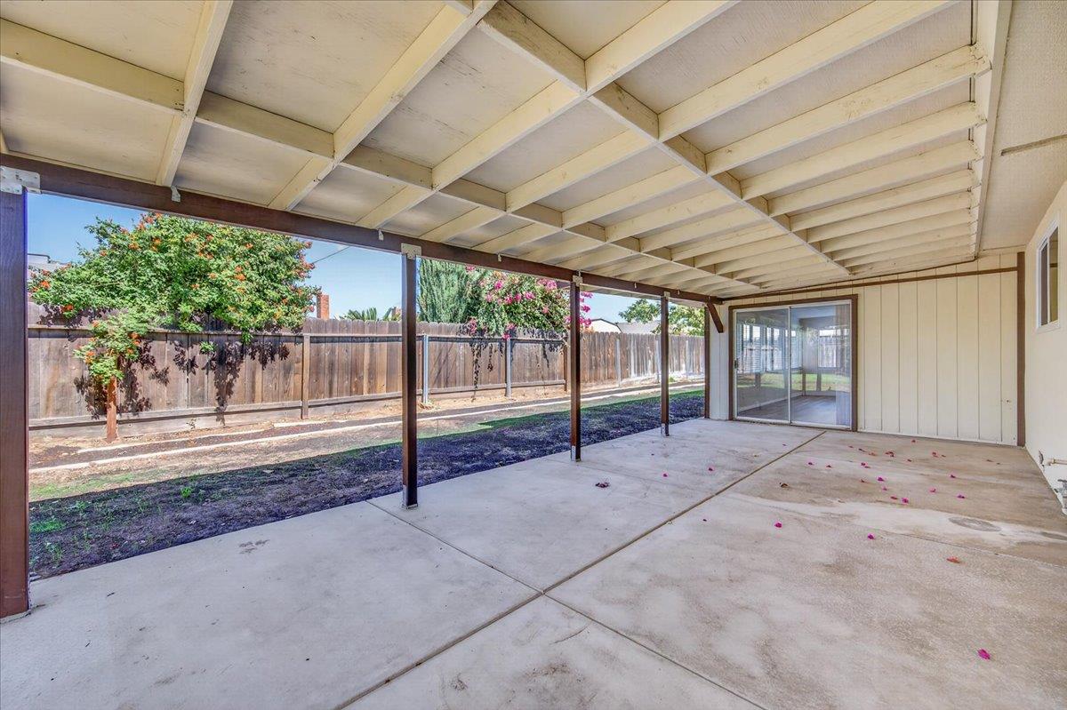 957 W Pico, Clovis, CA 93612