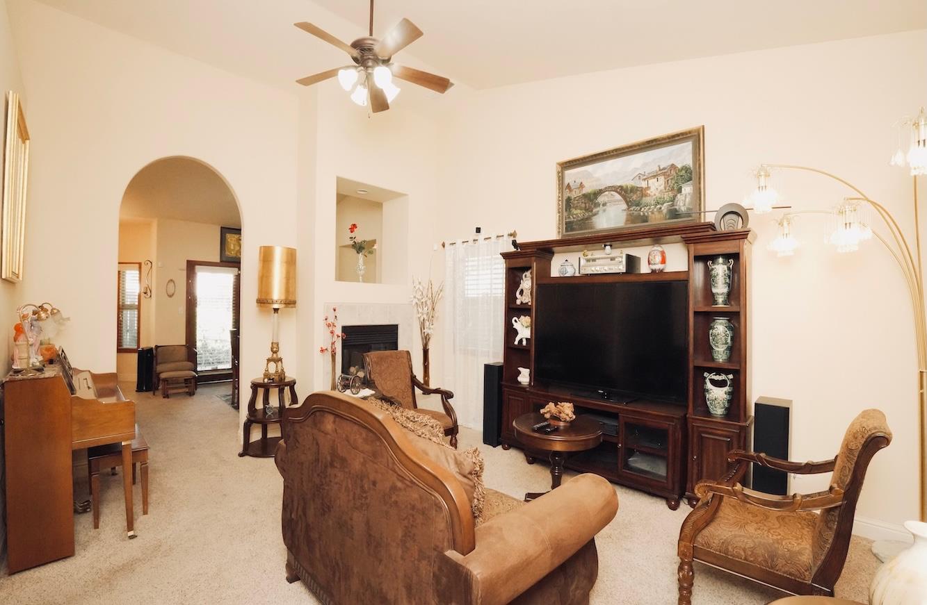 5445 N Salinas Ave, Fresno, CA 93722