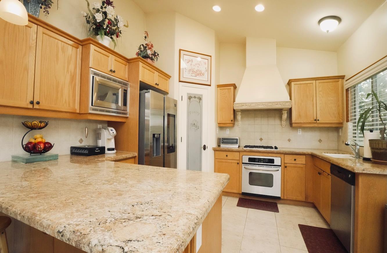 5445 N Salinas Ave, Fresno, CA 93722