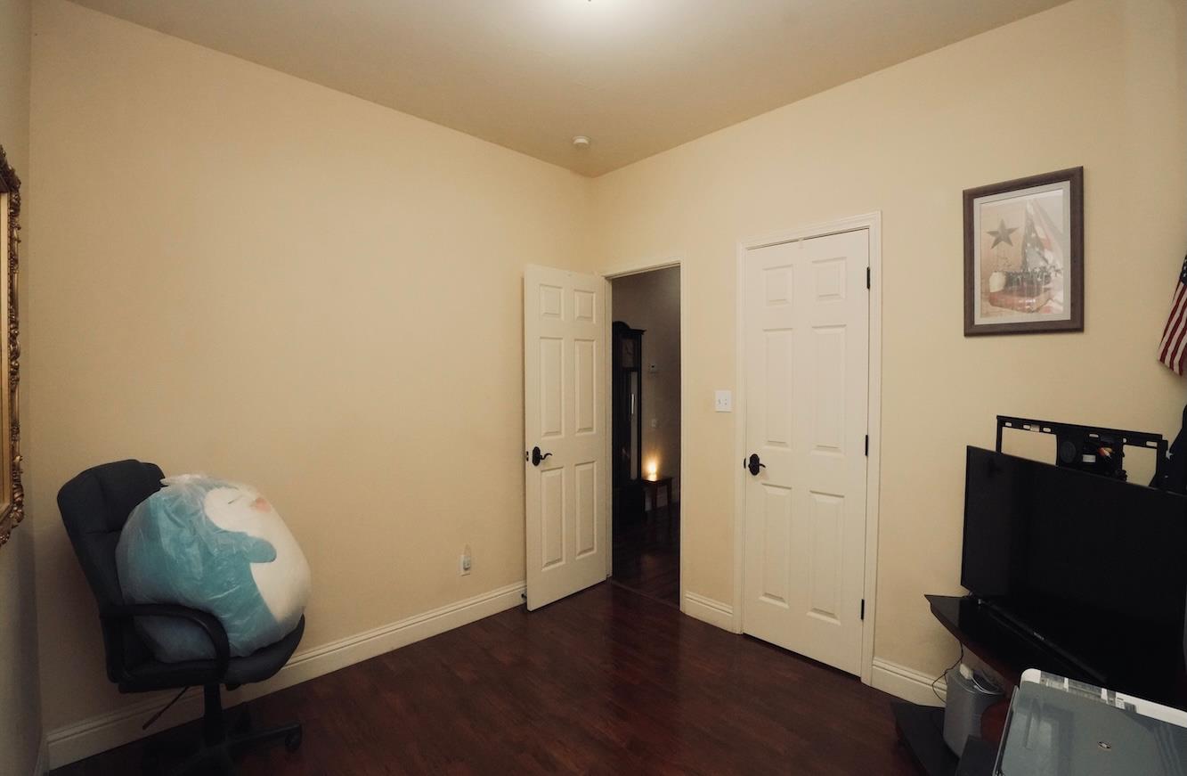 5445 N Salinas Ave, Fresno, CA 93722