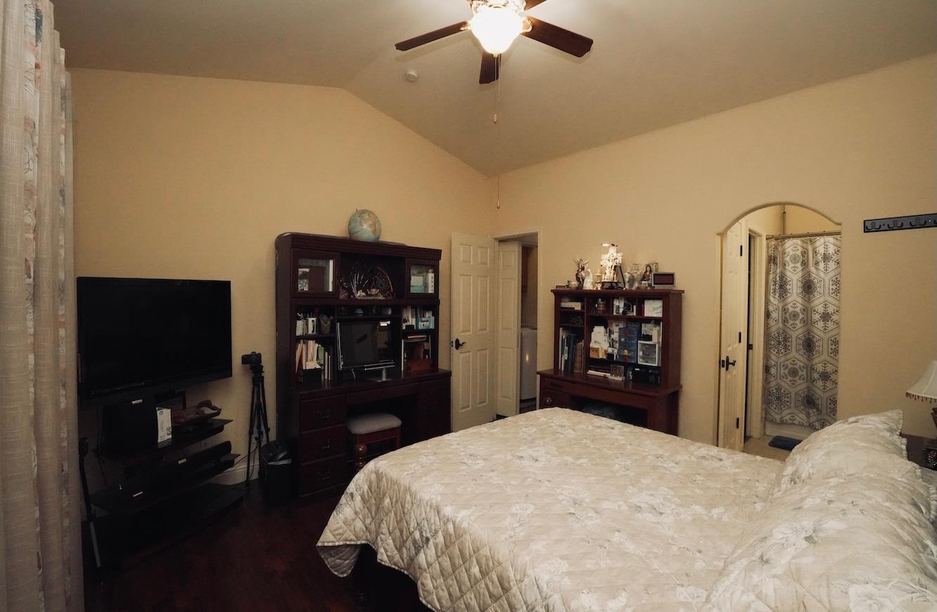 5445 N Salinas Ave, Fresno, CA 93722