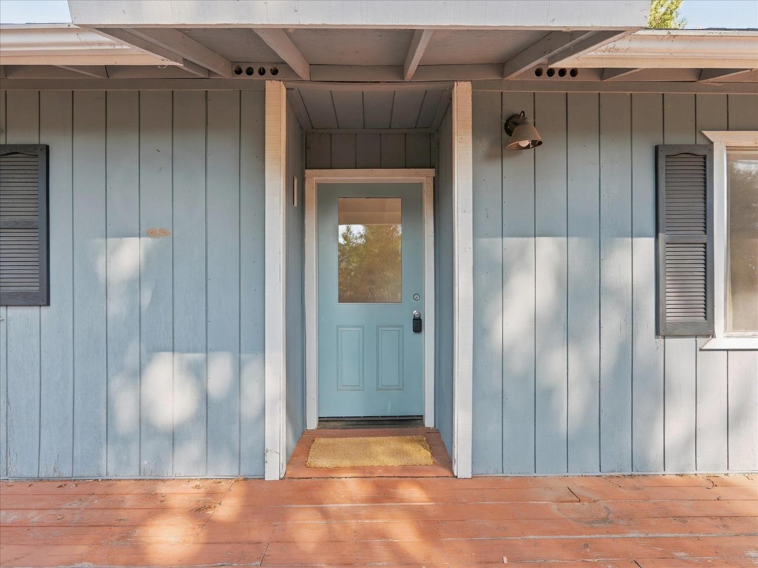 33298 Vista Dr W, North Fork, CA 93643