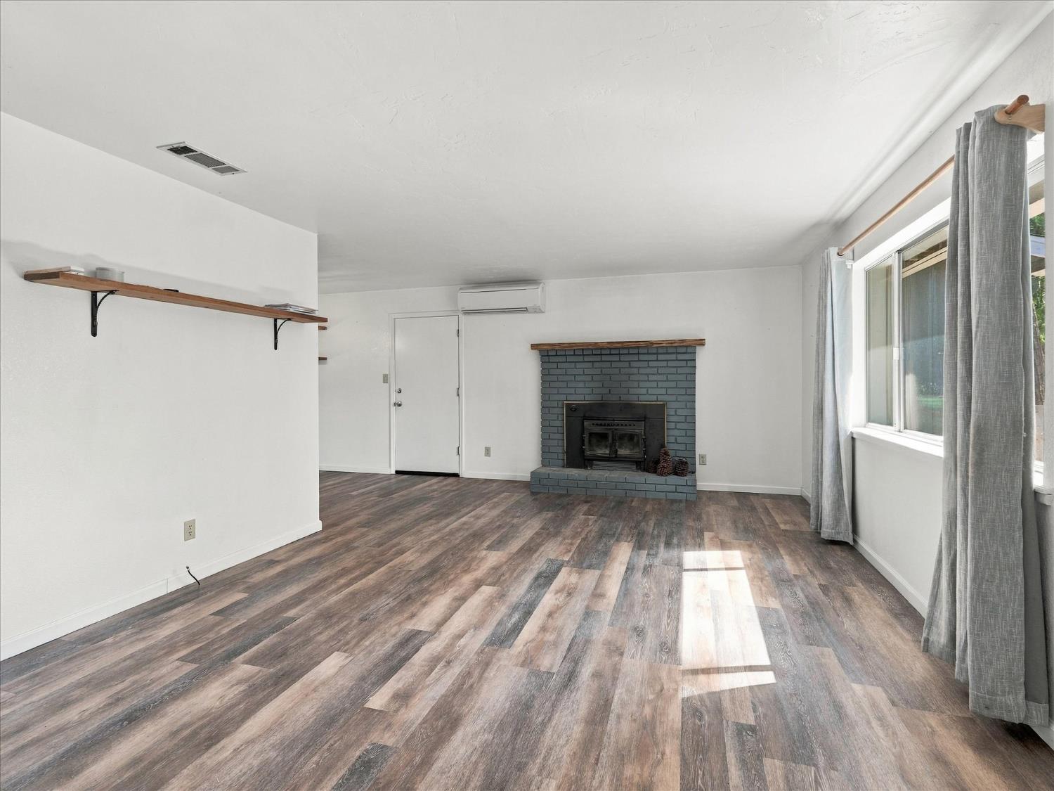 33298 Vista Dr W, North Fork, CA 93643