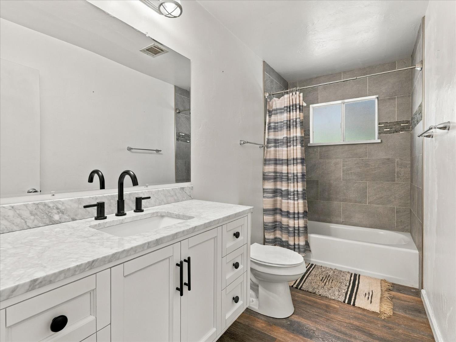 33298 Vista Dr W, North Fork, CA 93643
