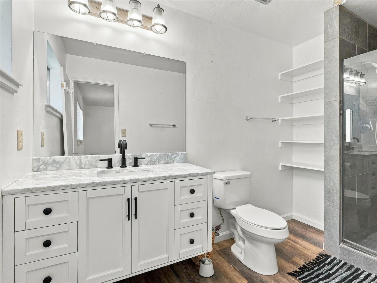 33298 Vista Dr W, North Fork, CA 93643