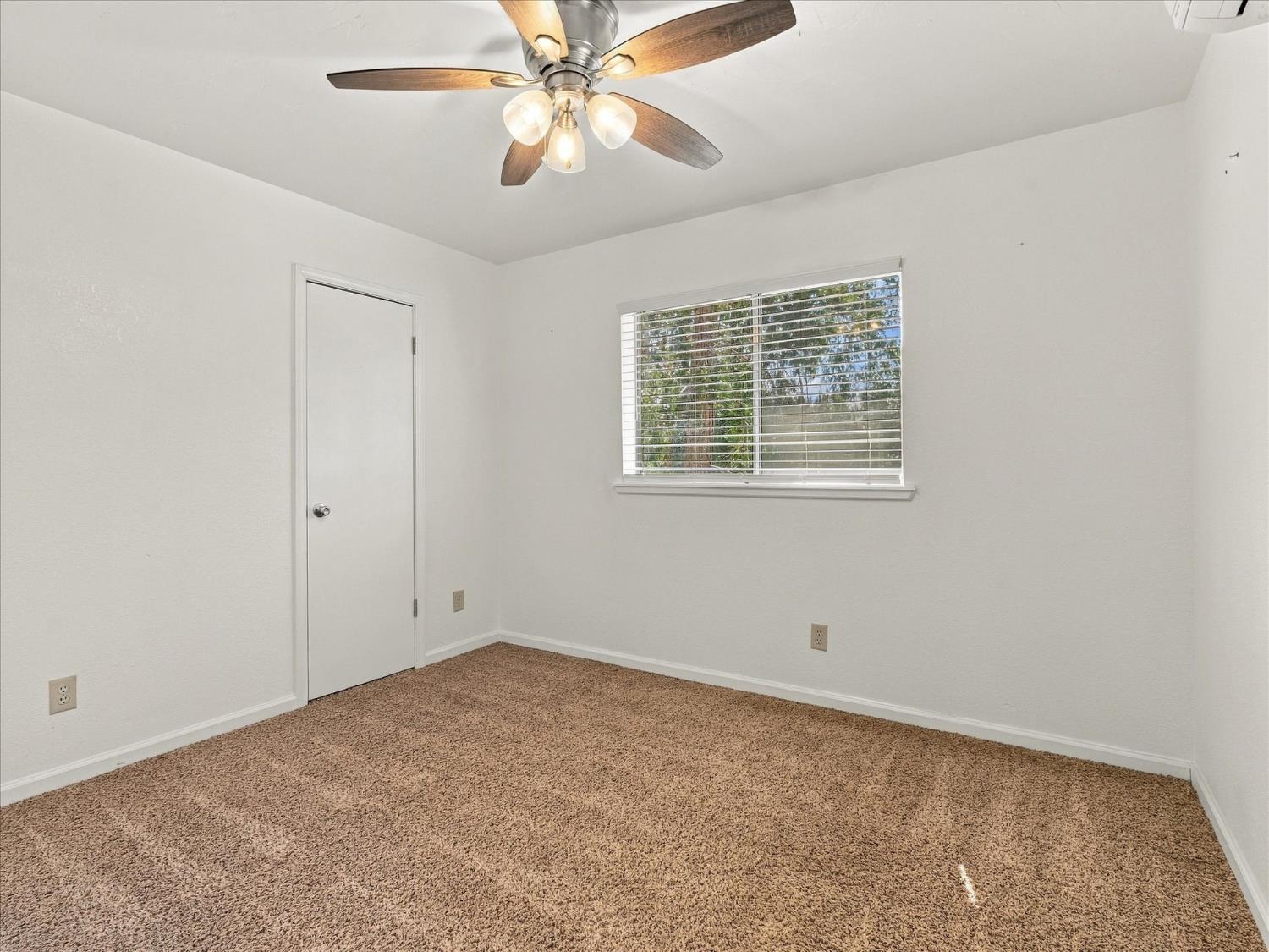 33298 Vista Dr W, North Fork, CA 93643