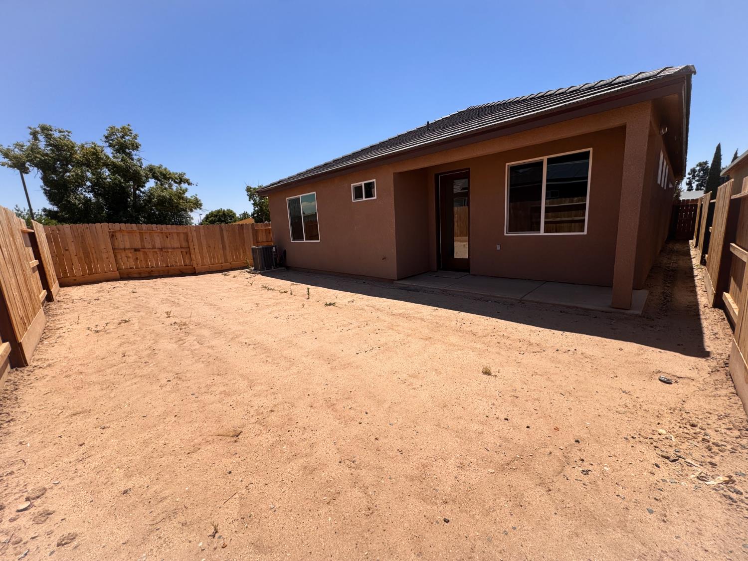 467 Gibson Ave, Clovis, CA 93612