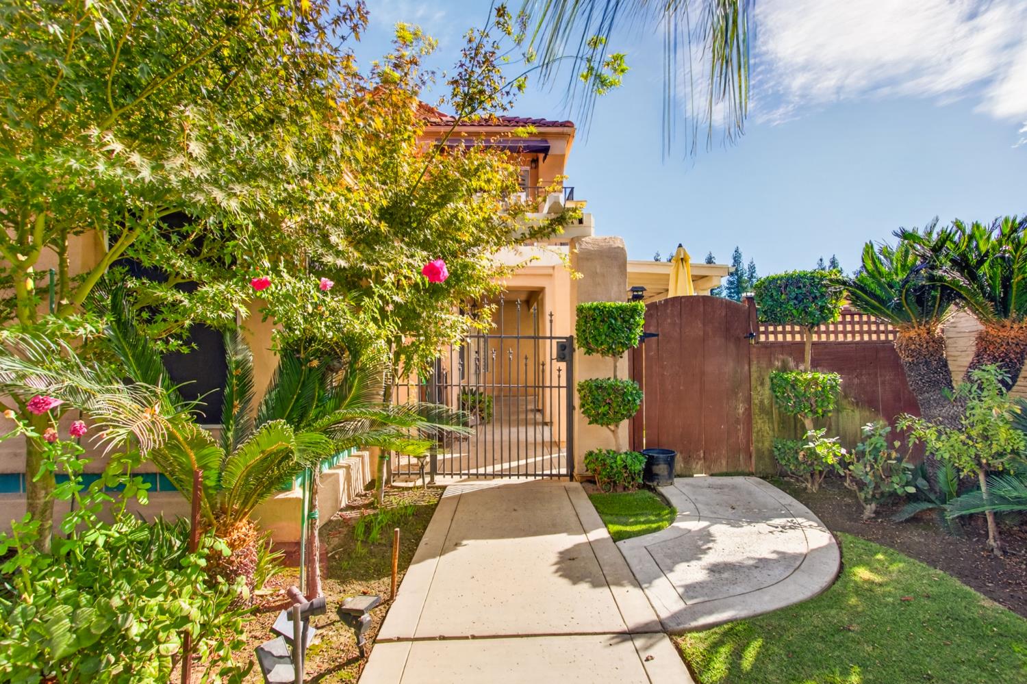 645 E Champlain #129, Fresno, CA 93730