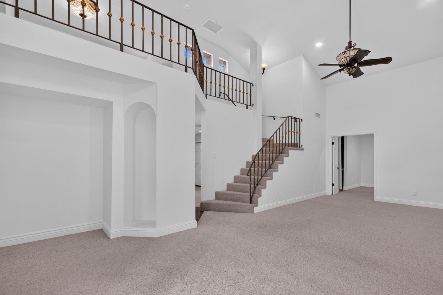 645 E Champlain #129, Fresno, CA 93730
