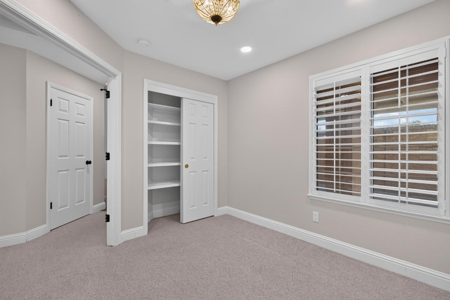 645 E Champlain #129, Fresno, CA 93730