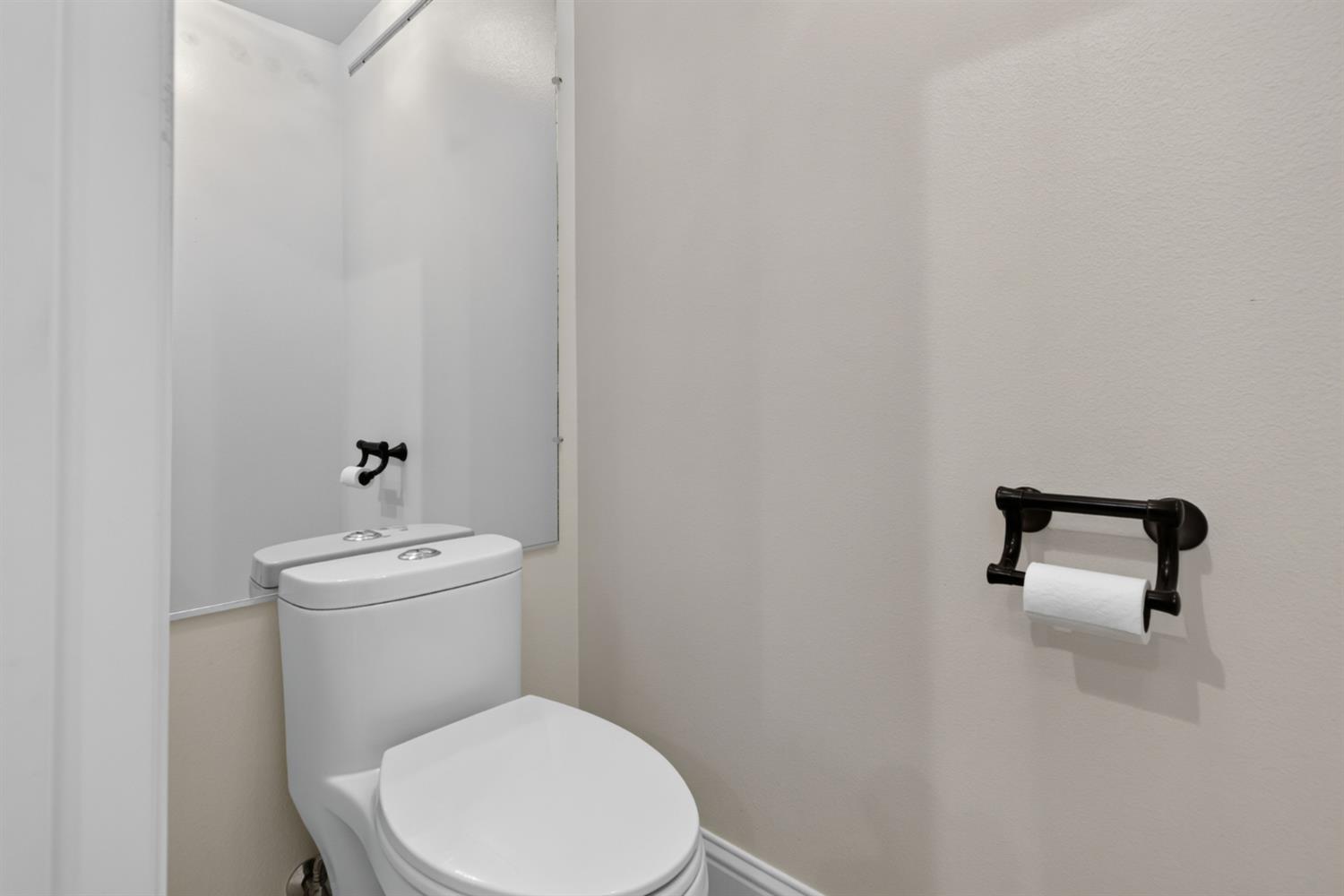 645 E Champlain #129, Fresno, CA 93730
