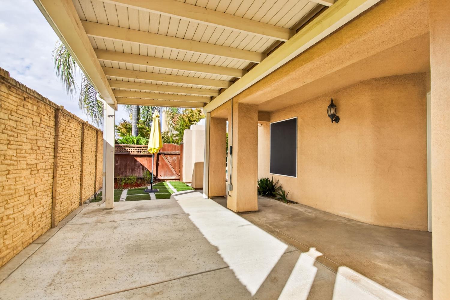 645 E Champlain #129, Fresno, CA 93730