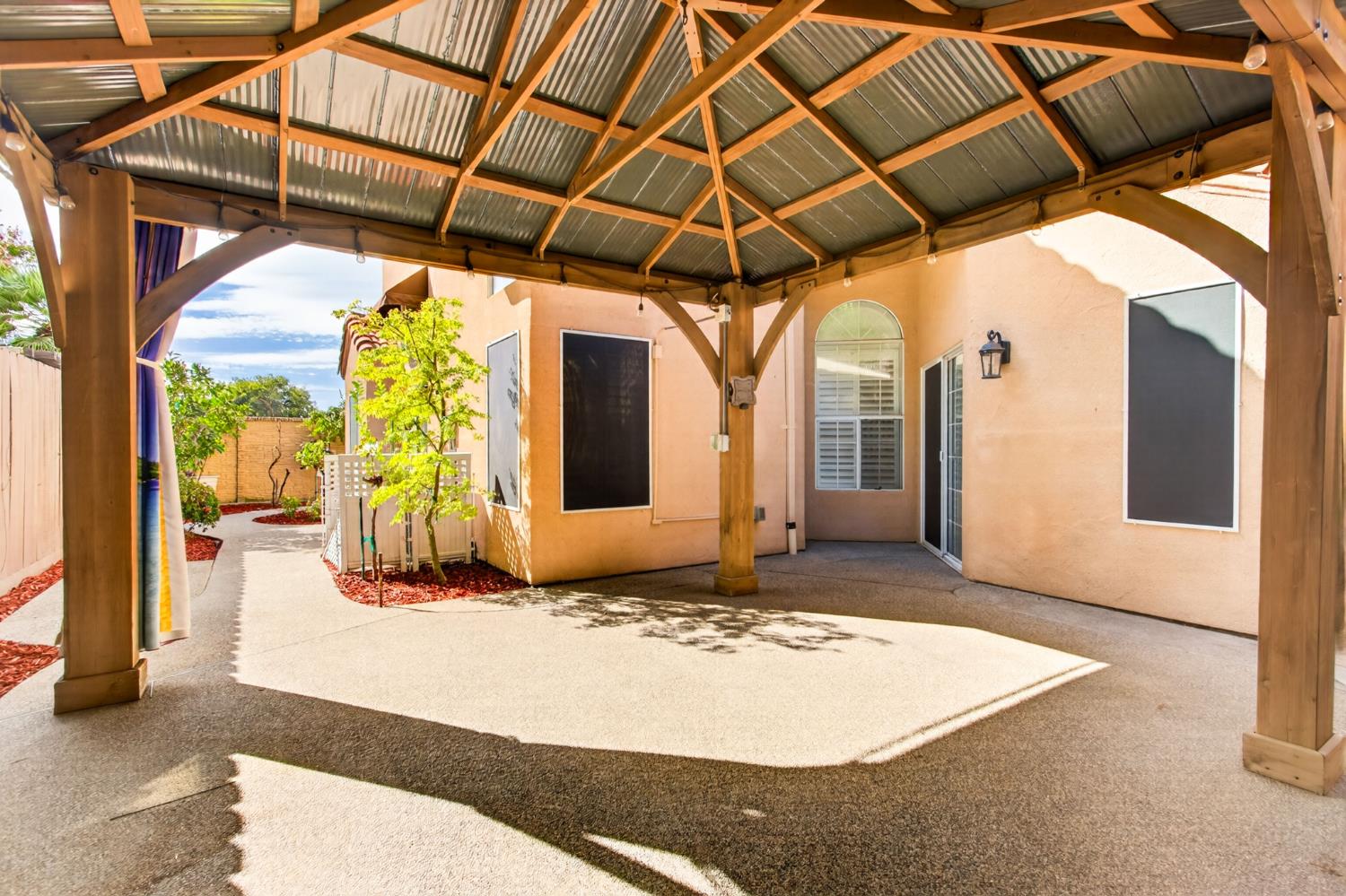 645 E Champlain #129, Fresno, CA 93730