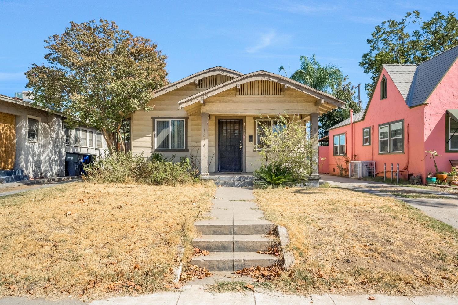 1026 N Arthur Ave, Fresno, CA 93728