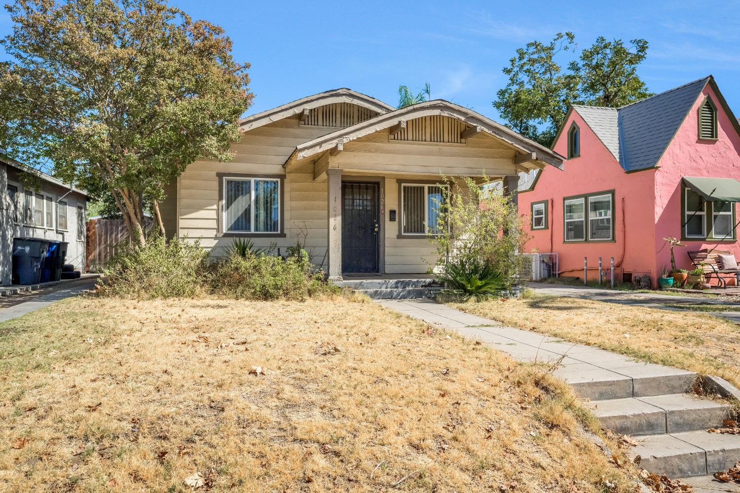 1026 N Arthur Ave, Fresno, CA 93728