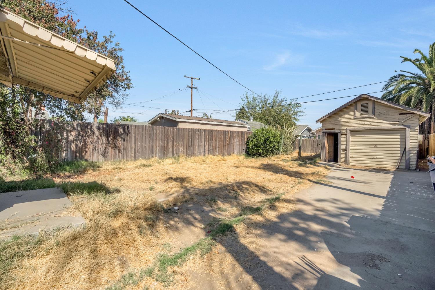 1026 N Arthur Ave, Fresno, CA 93728