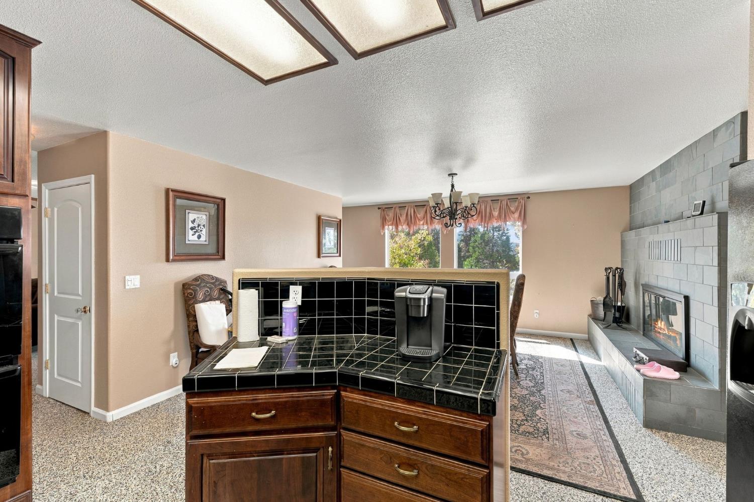 52658 Alpine Dr, Springville, CA 93265
