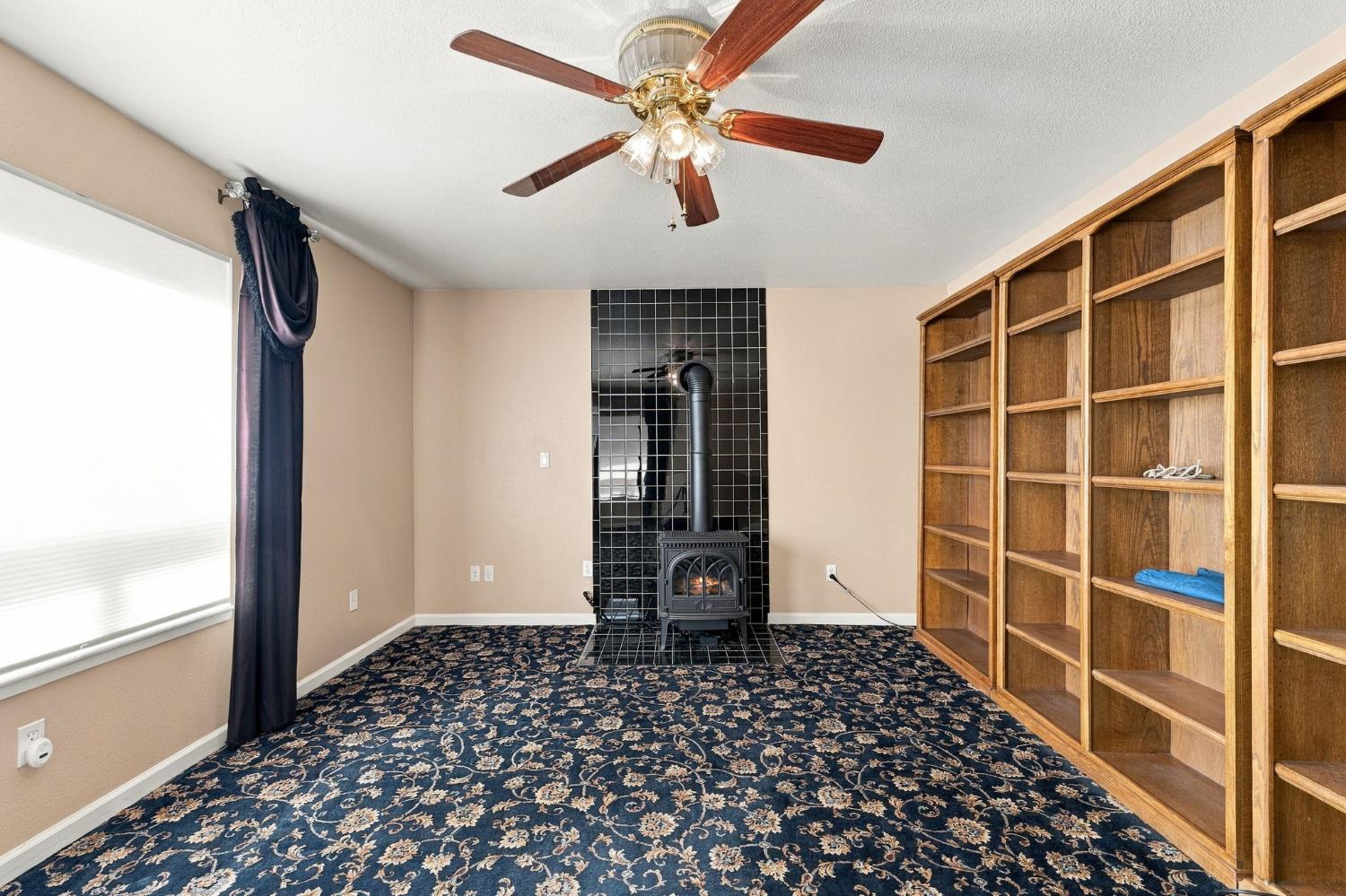 52658 Alpine Dr, Springville, CA 93265