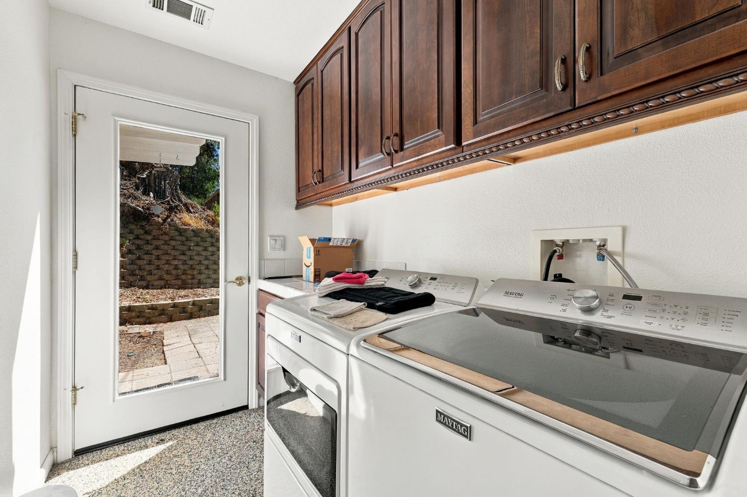 52658 Alpine Dr, Springville, CA 93265