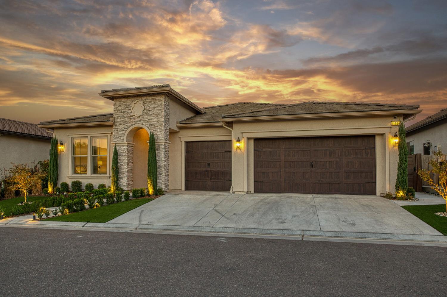 11114 N Via Rimini Dr, Fresno, CA 93730