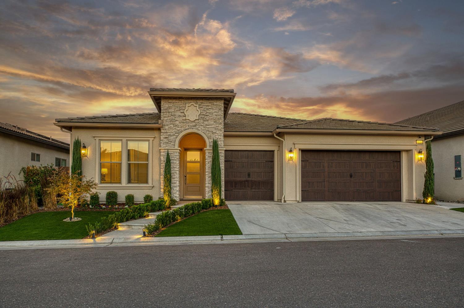 11114 N Via Rimini Dr, Fresno, CA 93730