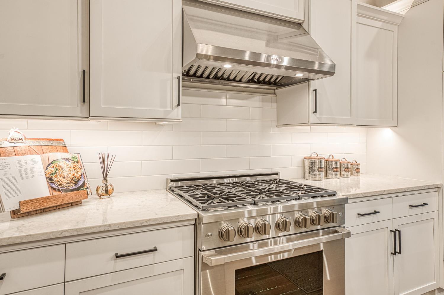 11114 N Via Rimini Dr, Fresno, CA 93730