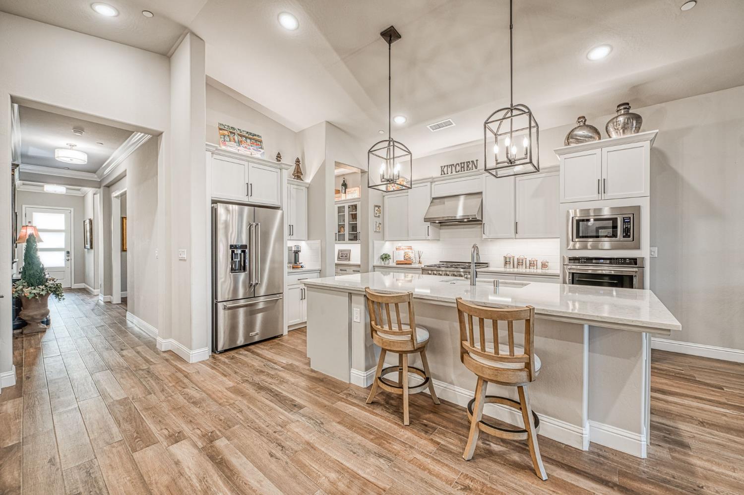 11114 N Via Rimini Dr, Fresno, CA 93730