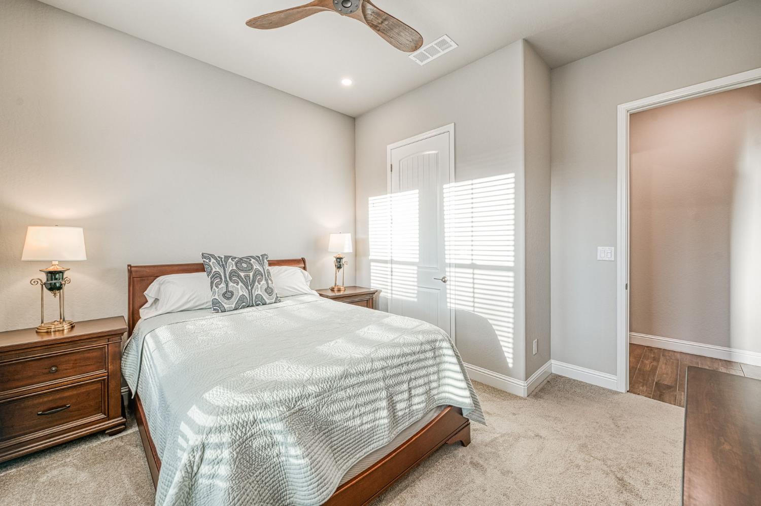 11114 N Via Rimini Dr, Fresno, CA 93730