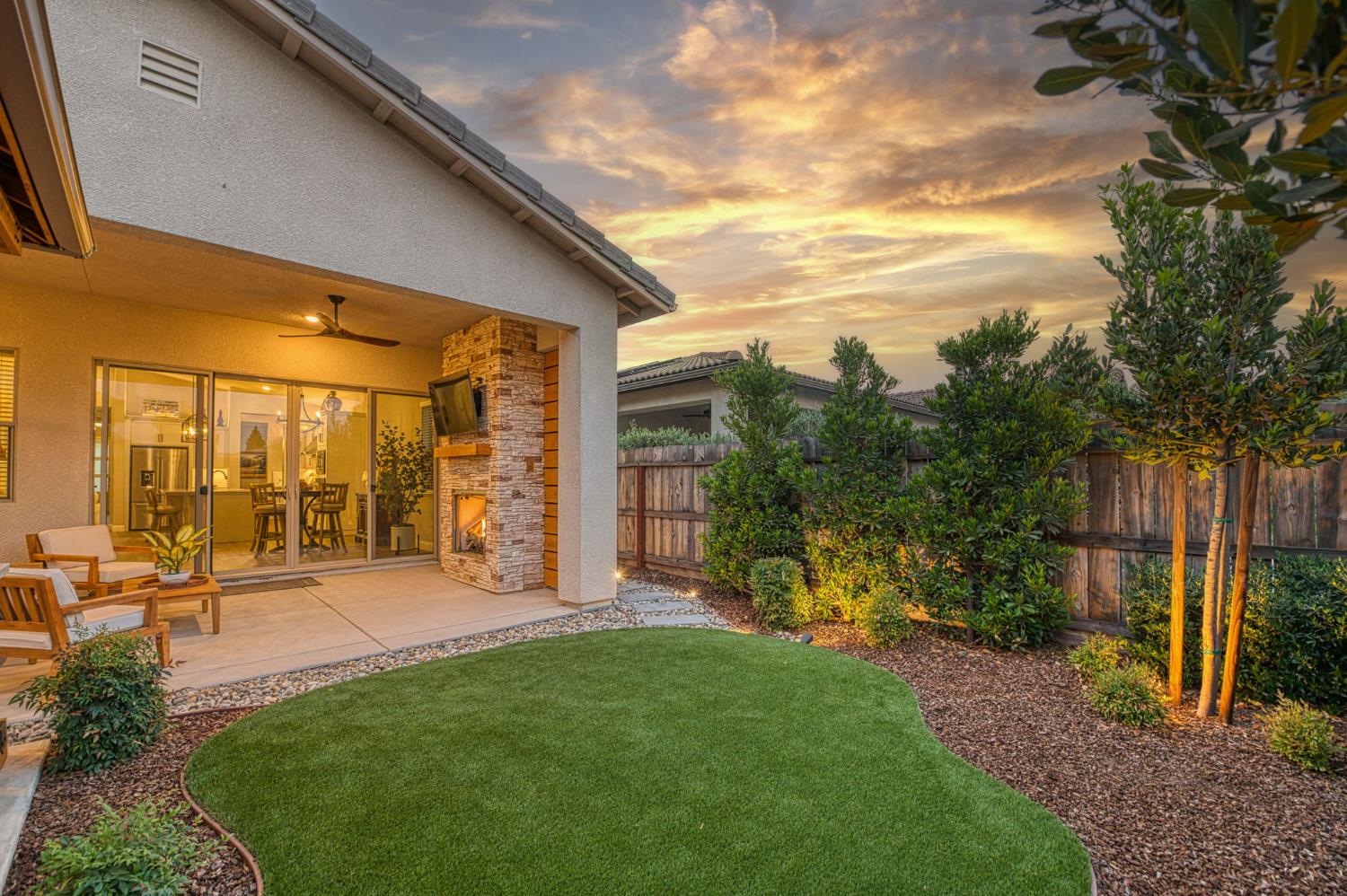 11114 N Via Rimini Dr, Fresno, CA 93730