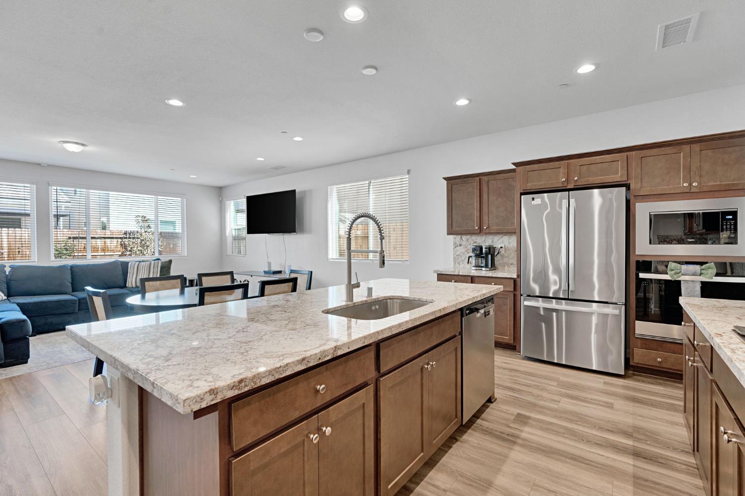 4159 Purvis Ave, Clovis, CA 93619