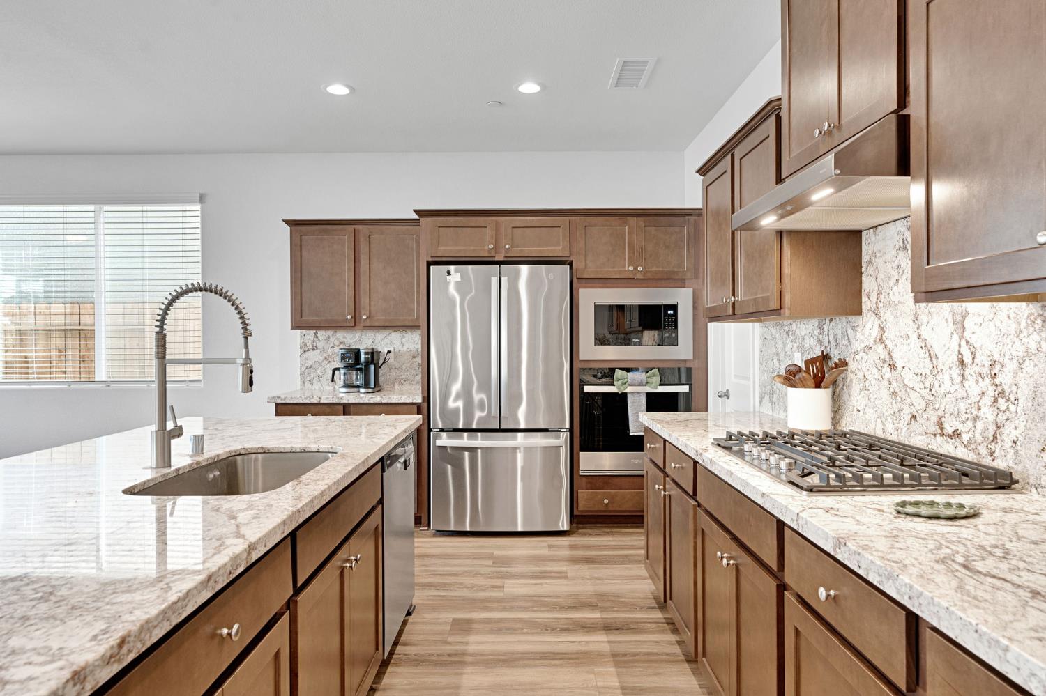 4159 Purvis Ave, Clovis, CA 93619