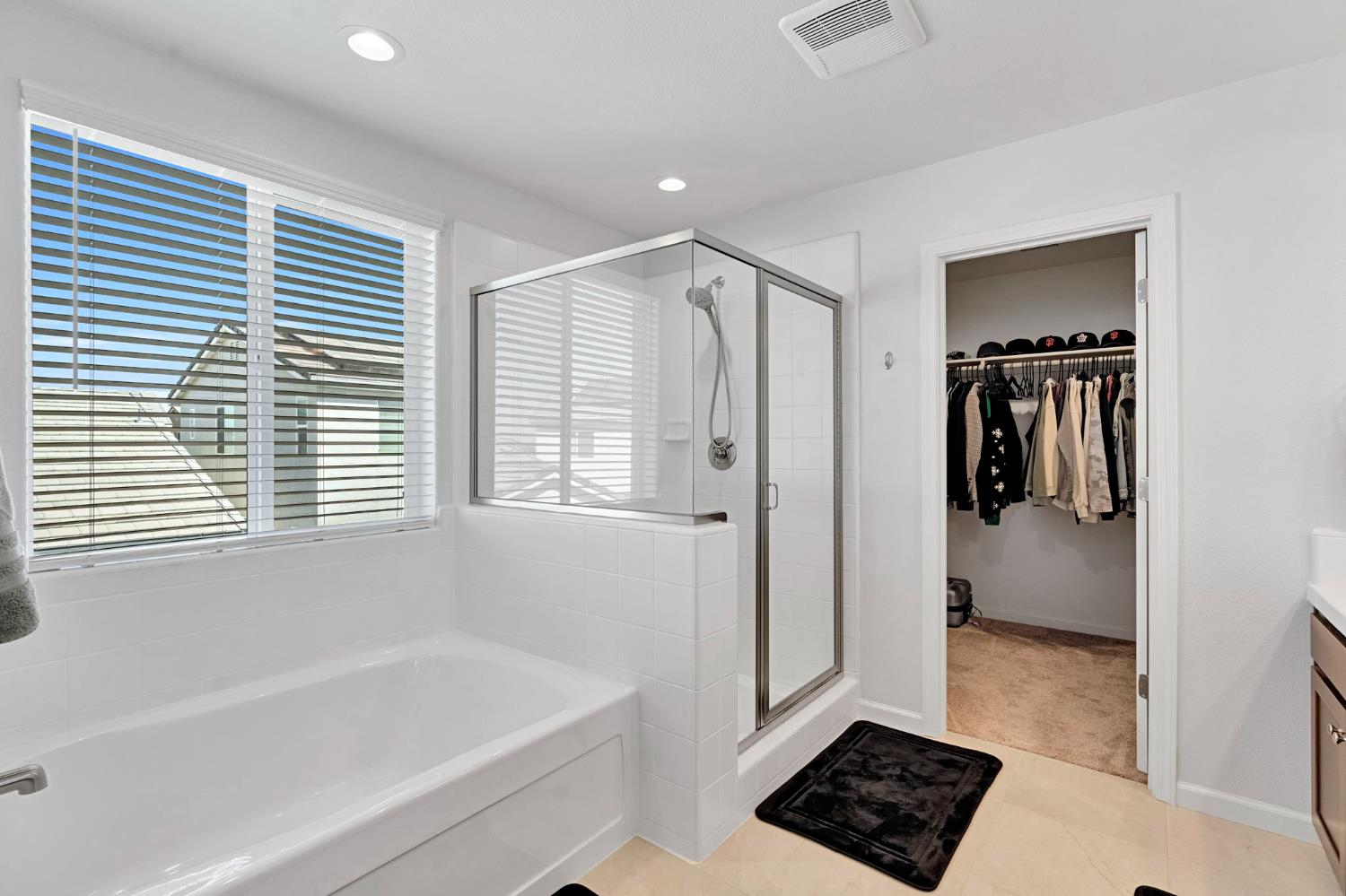 4159 Purvis Ave, Clovis, CA 93619