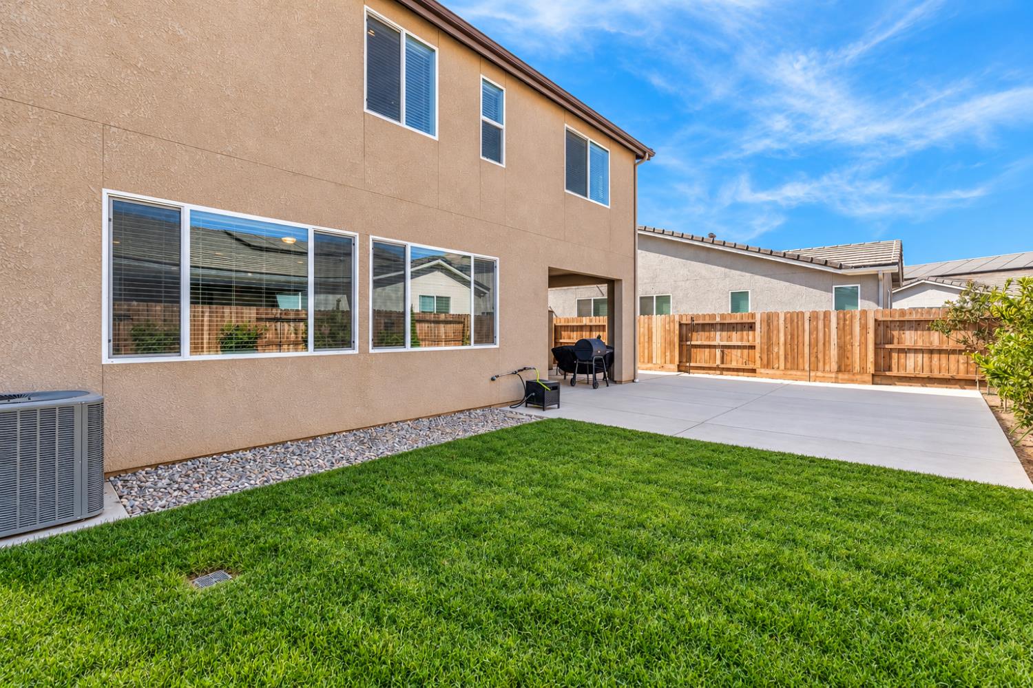 4159 Purvis Ave, Clovis, CA 93619