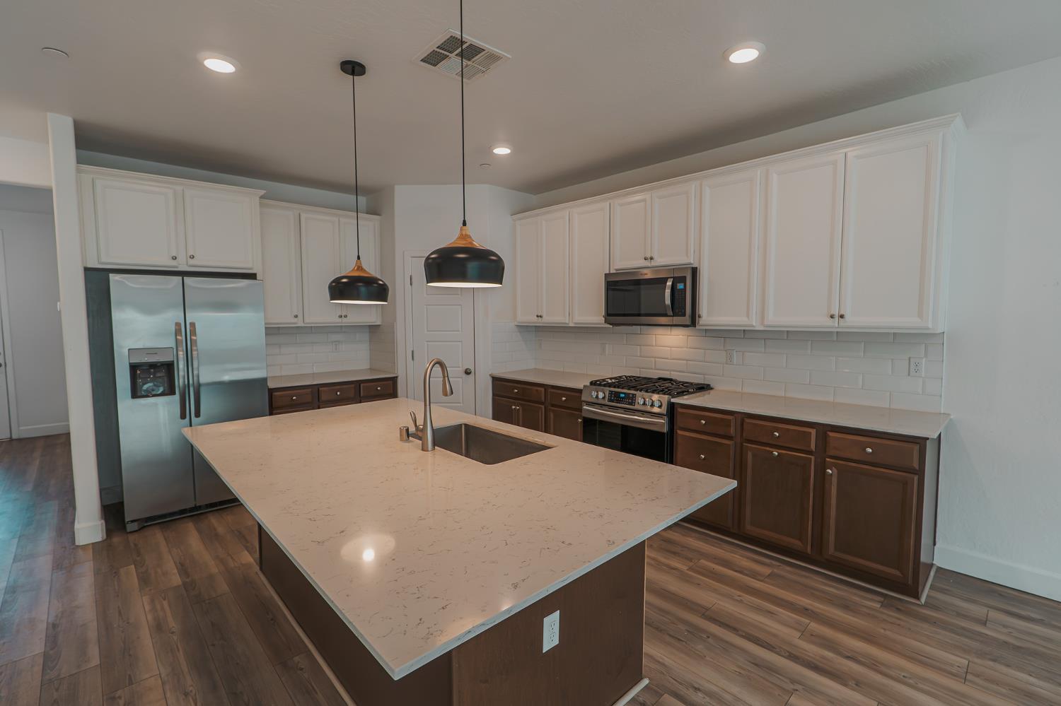 5101 N Annapolis Ave, Fresno, CA 93723