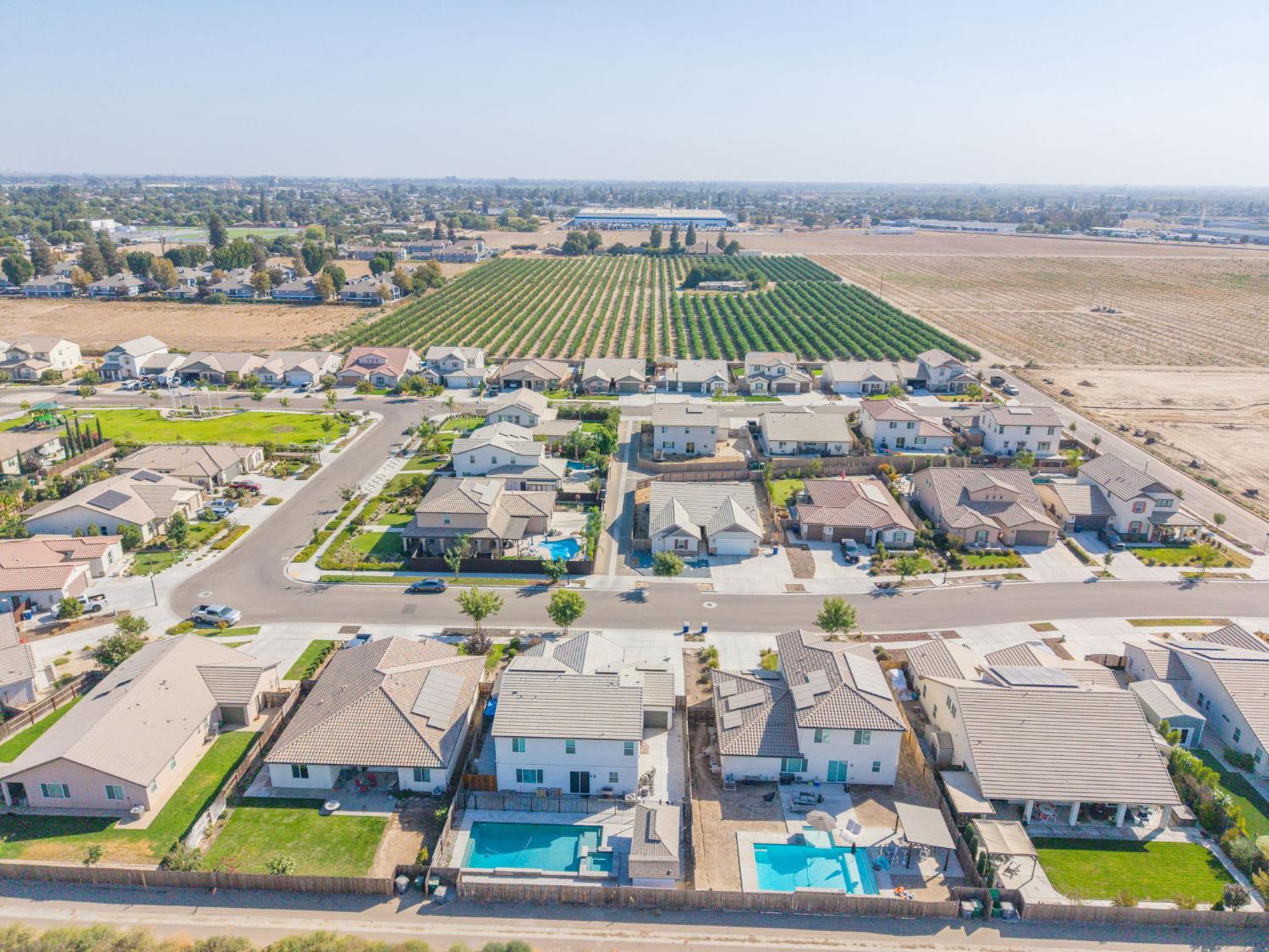763 Howard St, Kingsburg, CA 93631