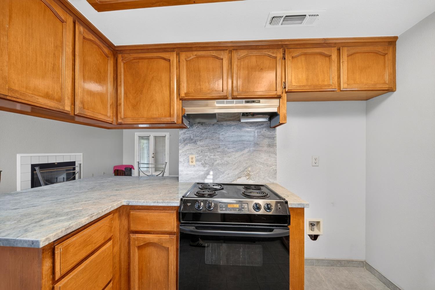 4129 W Regency Ave, Fresno, CA 93722