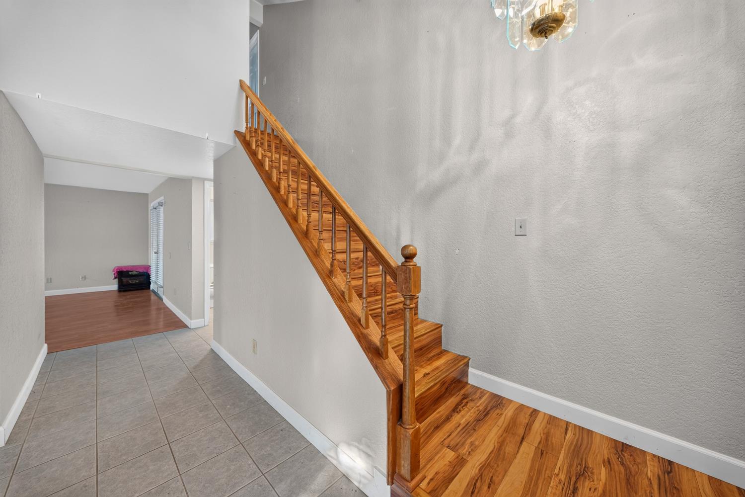 4129 W Regency Ave, Fresno, CA 93722
