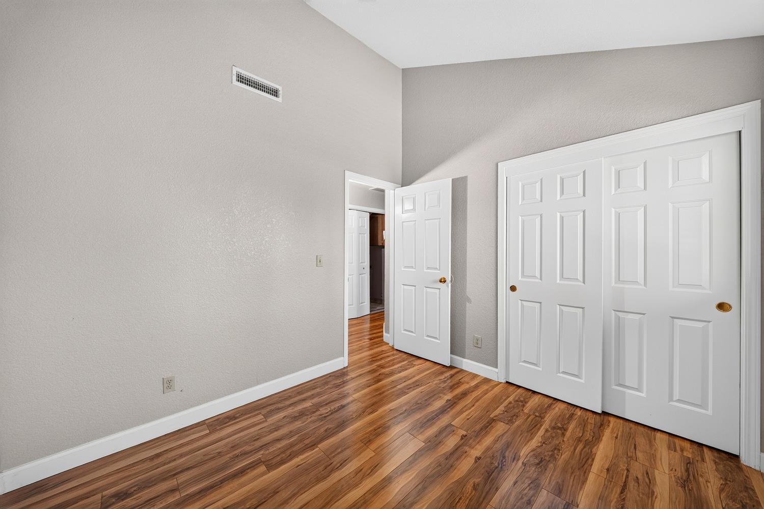 4129 W Regency Ave, Fresno, CA 93722