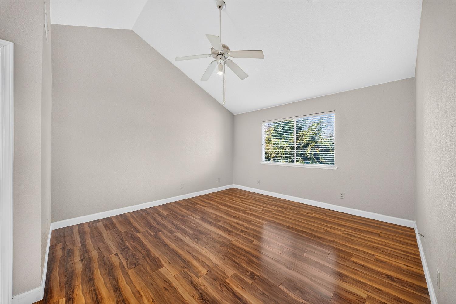 4129 W Regency Ave, Fresno, CA 93722