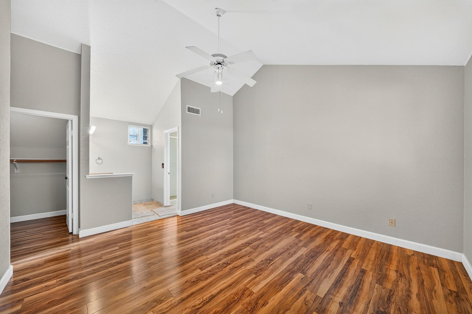 4129 W Regency Ave, Fresno, CA 93722
