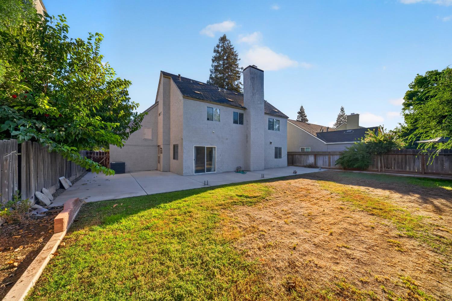4129 W Regency Ave, Fresno, CA 93722