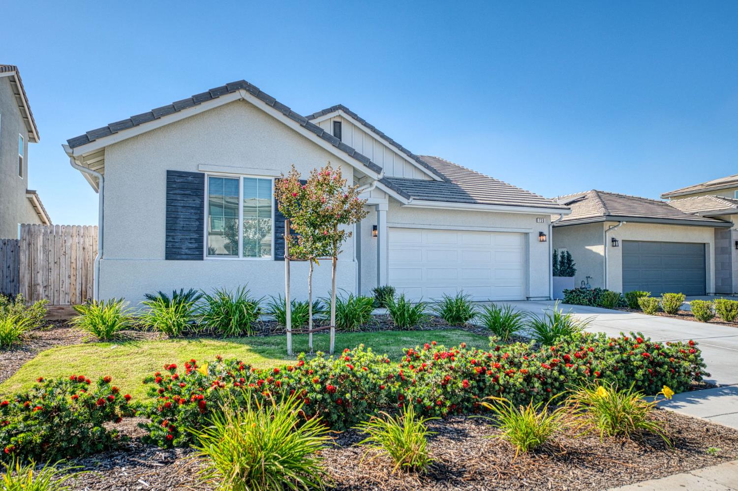 720 S Kandarian Ave, Fowler, CA 93625