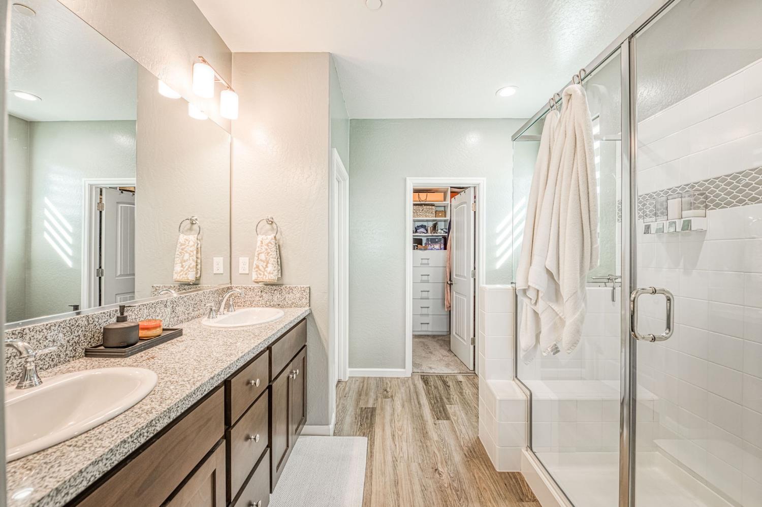 720 S Kandarian Ave, Fowler, CA 93625