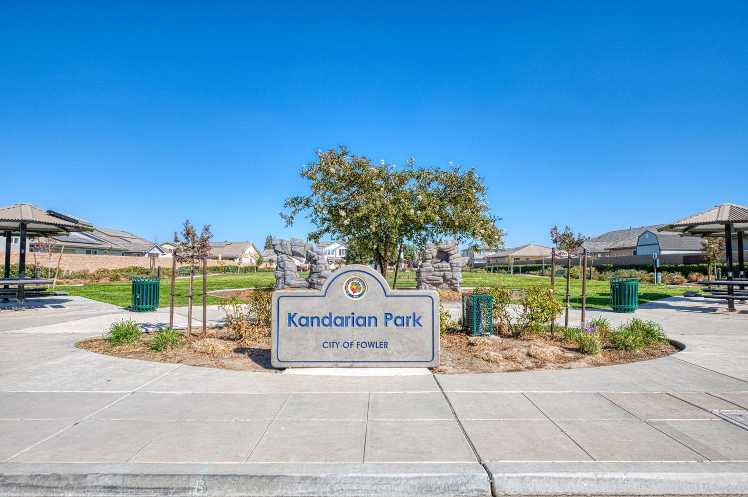 720 S Kandarian Ave, Fowler, CA 93625