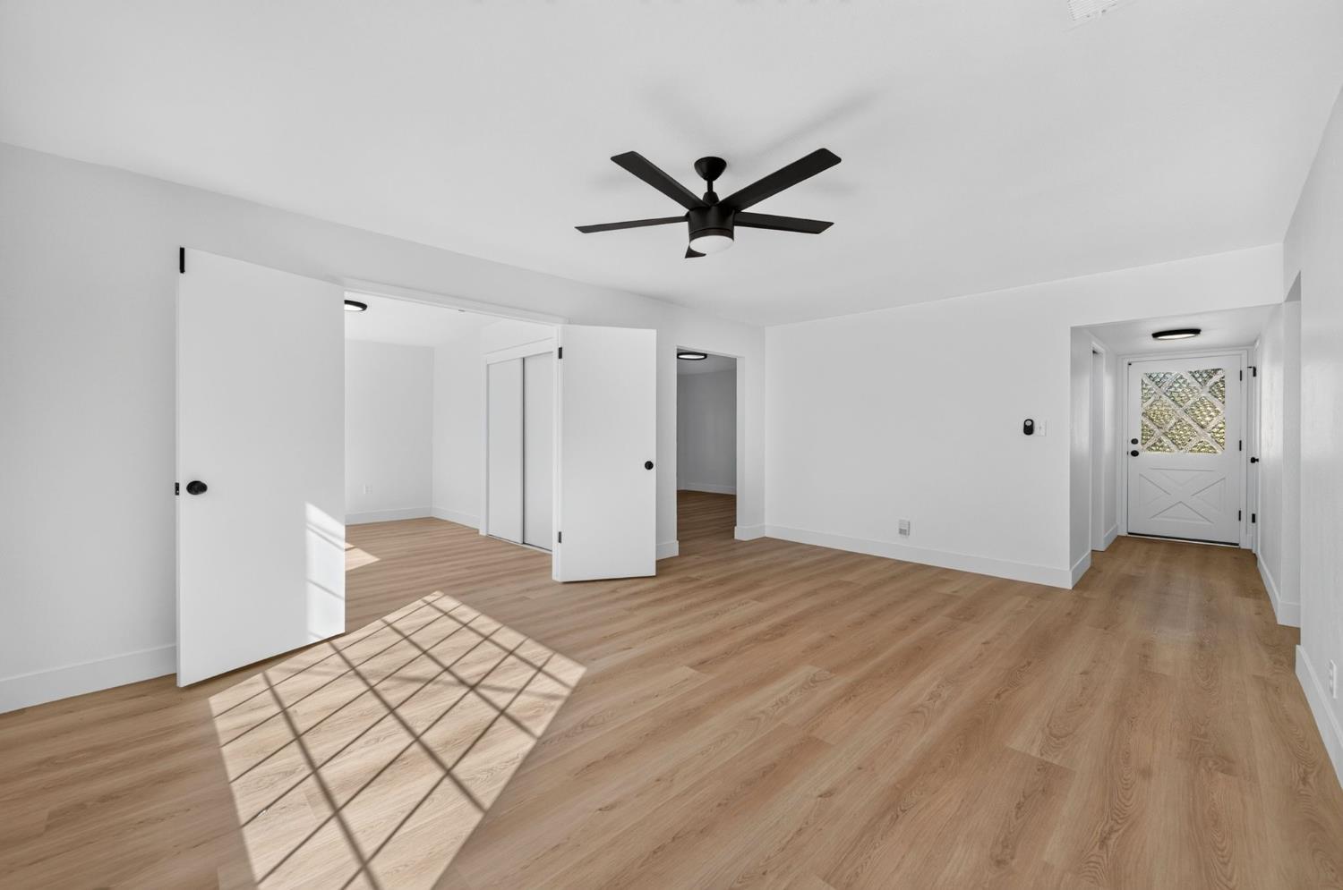 4665 N Bond Ave, Fresno, CA 93726