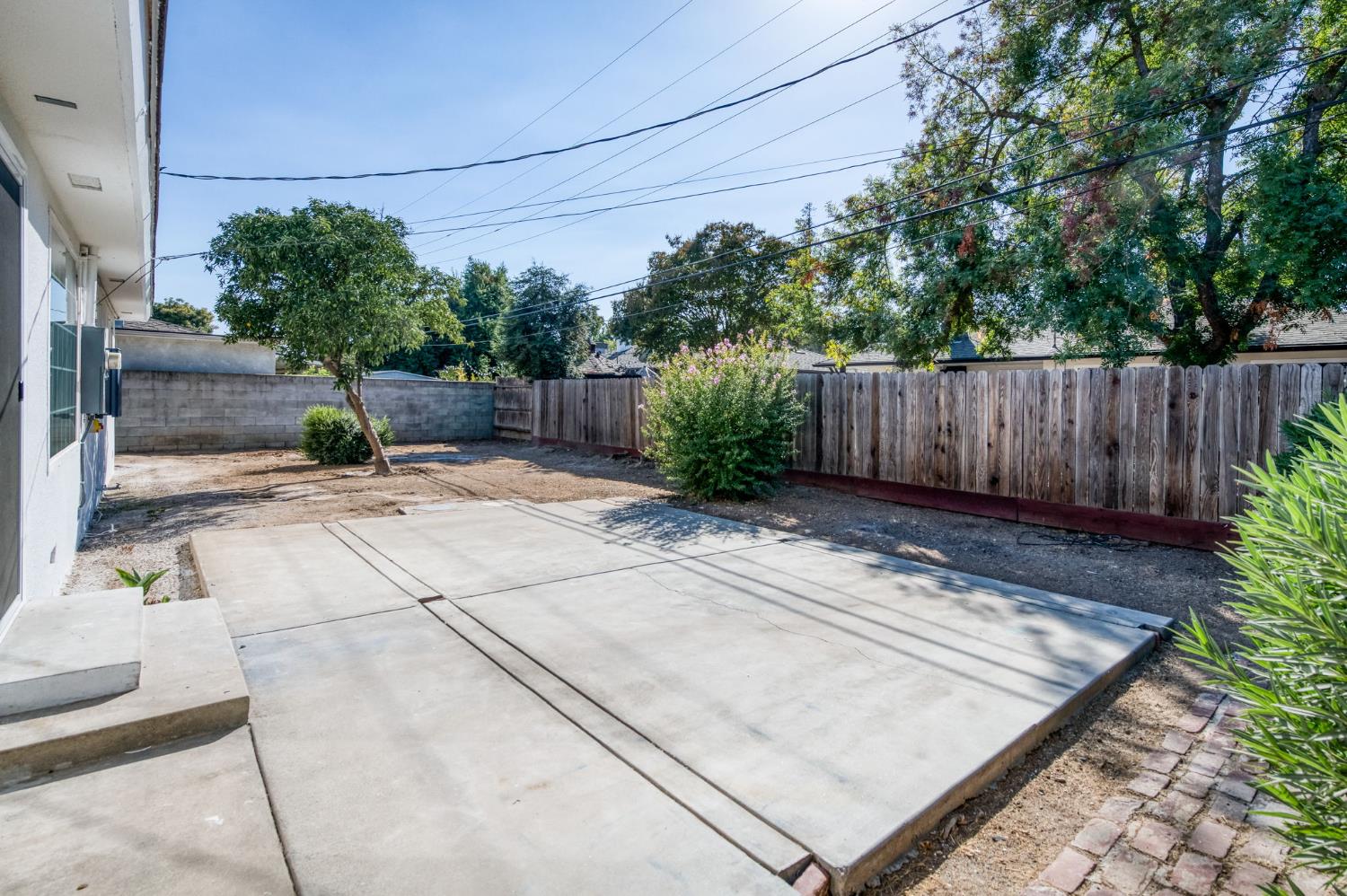 4665 N Bond Ave, Fresno, CA 93726
