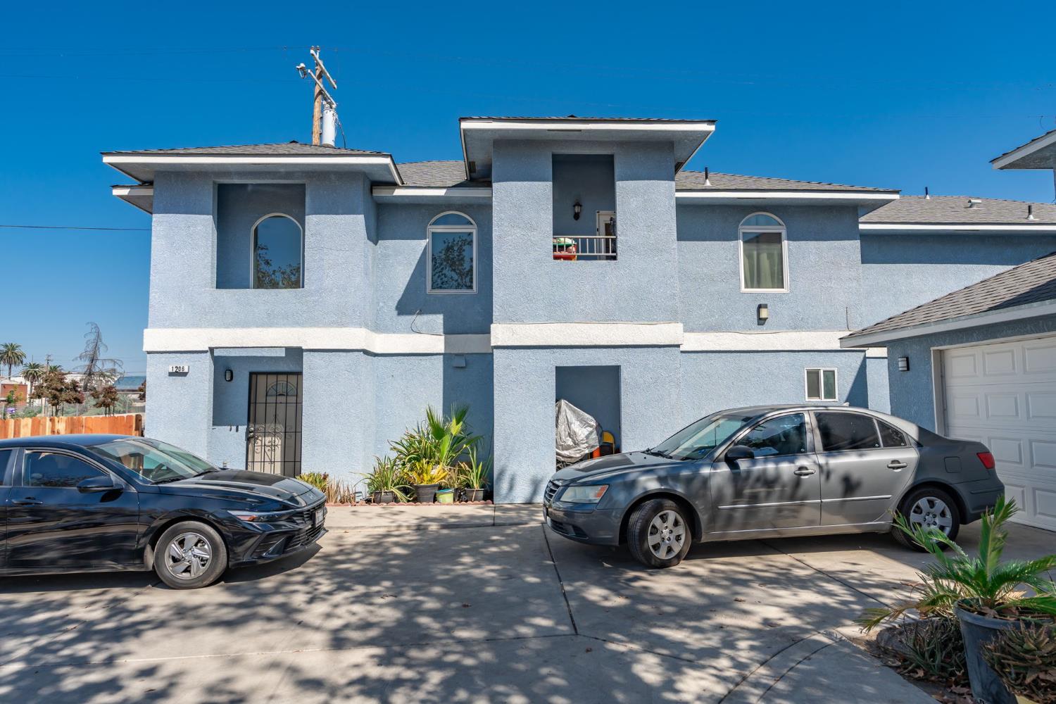 1206 Tulare, Fresno, CA 93706