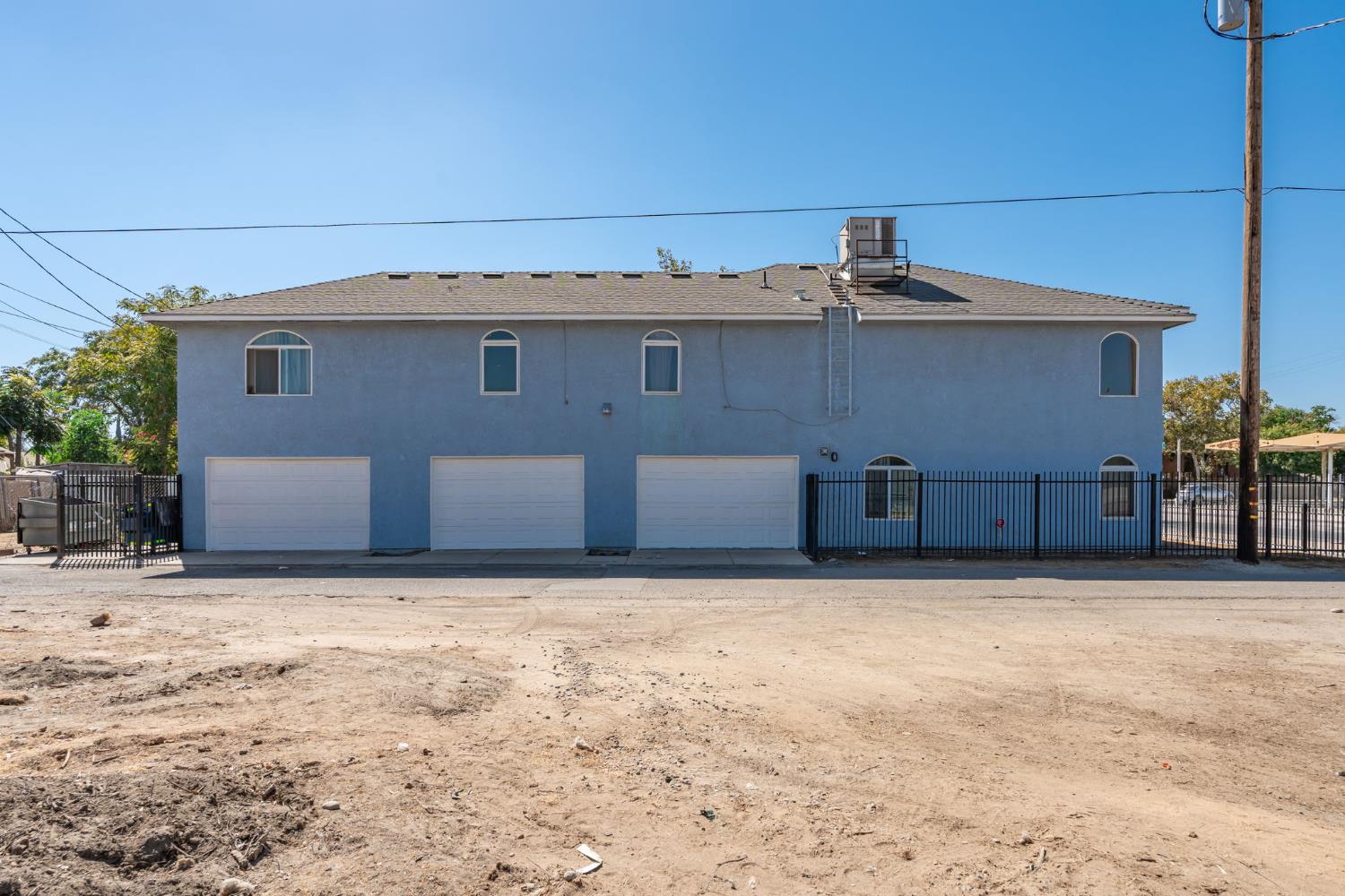 1206 Tulare, Fresno, CA 93706