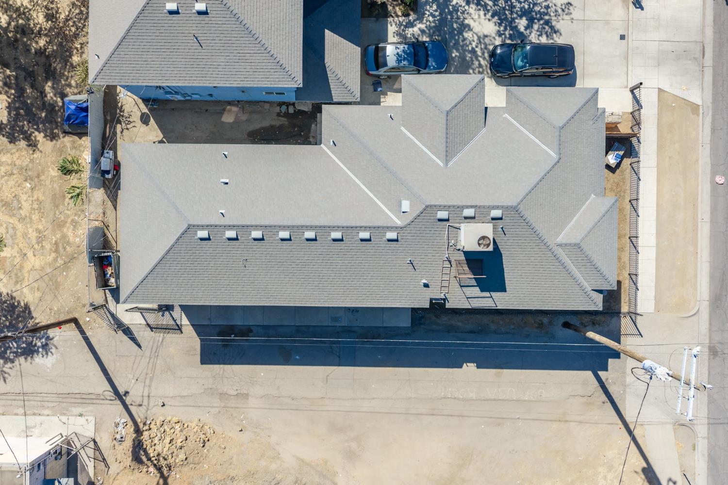 1206 Tulare, Fresno, CA 93706